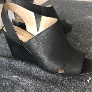 Bandolino sling back black shoe size 8
